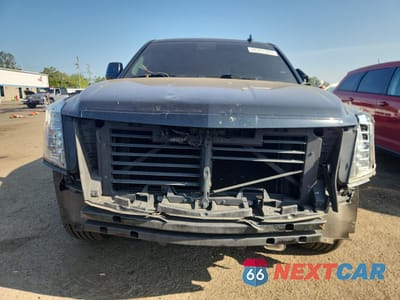 Piąte zdjęcie samochodu w środku: 2019 CADILLAC ESCALADE LUXURY VIN:1GYS4BKJXKR393772 - miniatura
