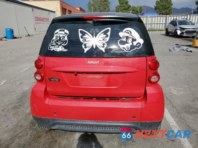 Zdjęcie 6 z 14 samochodu: 2015 SMART FORTWO PURE VIN:WMEEJ3BA7FK815885 - miniatura
