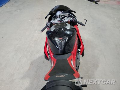 Zdjęcie 6 z 9 samochodu: 2016 BMW S 1000 RR VIN:WB10D2107GZ354132 - miniatura