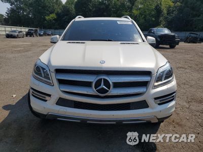 Piąte zdjęcie samochodu w środku: 2016 MERCEDES-BENZ GL 450 4MATIC VIN:4JGDF6EE3GA643370 - miniatura