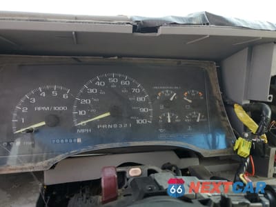 Zdjęcie 9 z 12 samochodu: 1998 GMC SIERRA K1500 VIN:1GTEK19R8WR500984 - miniatura