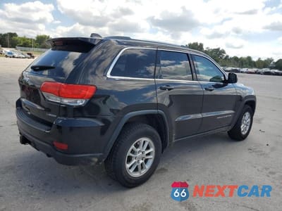 Trzecie zdjęcie samochodu z tyłu: 2015 JEEP GRAND CHEROKEE LAREDO VIN:1C4RJFAG2FC208391 - miniatura