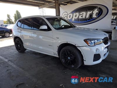 Czwarte zdjęcie samochodu z boku: 2015 BMW X3 XDRIVE28I VIN:5UXWX9C56F0D54679 - miniatura