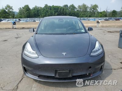 Piąte zdjęcie samochodu w środku: 2018 TESLA MODEL 3 VIN:5YJ3E1EB8JF065955 - miniatura