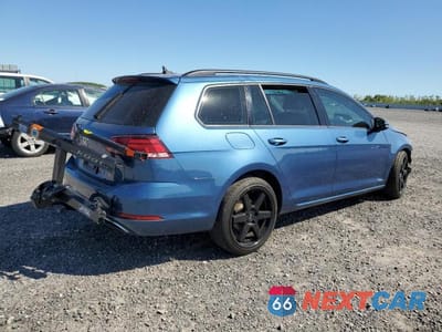 Trzecie zdjęcie samochodu z tyłu: 2019 VOLKSWAGEN GOLF SPORTWAGEN S S VIN:3VW117AU7KM520902 - miniatura