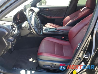 Zdjęcie 7 z 12 samochodu: 2021 LEXUS IS 300 VIN:JTHCA1D26M5114829 - miniatura