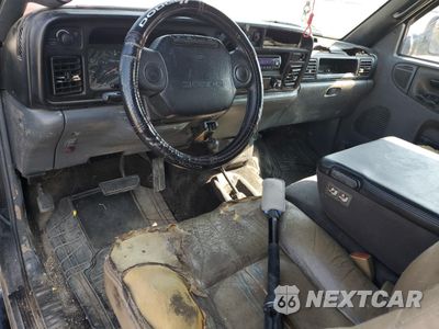 Zdjęcie 8 z 14 samochodu: 1997 DODGE RAM 3500 VIN:3B7MF33D0VM521529 - miniatura