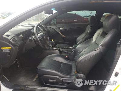 Zdjęcie 7 z 12 samochodu: 2014 HYUNDAI GENESIS COUPE 3.8L VIN:KMHHU6KJ8EU115375 - miniatura