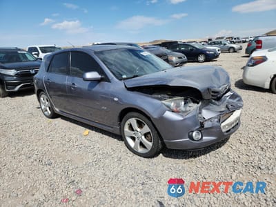 Czwarte zdjęcie samochodu z boku: 2006 MAZDA 3 HATCHBACK VIN:JM1BK343461491717 - miniatura