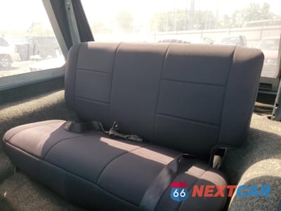 Zdjęcie 10 z 12 samochodu: 1998 JEEP WRANGLER / TJ SPORT VIN:1J4FY19S3WP797609 - miniatura