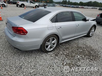 Trzecie zdjęcie samochodu z tyłu: 2015 VOLKSWAGEN PASSAT SEL VIN:1VWCV7A30FC015070 - miniatura