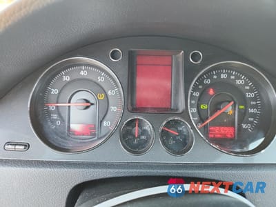 Zdjęcie 9 z 14 samochodu: 2007 VOLKSWAGEN PASSAT VIN:WVWJK73C97P068179 - miniatura