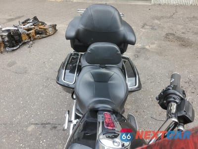 Piąte zdjęcie samochodu w środku: 2018 HARLEY-DAVIDSON FLHX STREET GLIDE VIN:1HD1KBC14JB668273 - miniatura