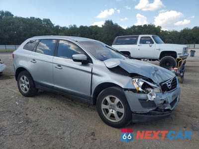 Czwarte zdjęcie samochodu z boku: 2012 VOLVO XC60 3.2 VIN:YV4952DL5C2318971 - miniatura