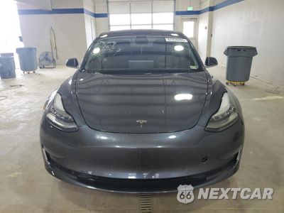 Piąte zdjęcie samochodu w środku: 2019 TESLA MODEL 3 VIN:5YJ3E1EA9KF435397 - miniatura