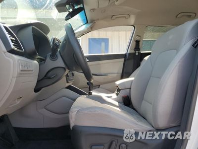 Zdjęcie 7 z 16 samochodu: 2019 HYUNDAI TUCSON LIMITED VIN:KM8J3CAL9KU018008 - miniatura