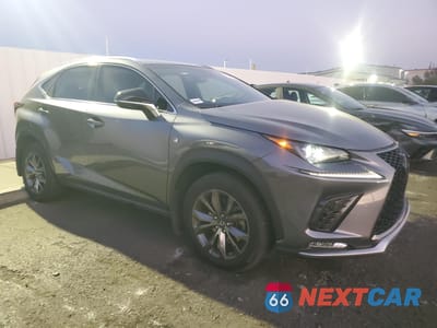 Czwarte zdjęcie samochodu z boku: 2019 LEXUS NX 300 BASE VIN:JTJYARBZ0K2122927 - miniatura