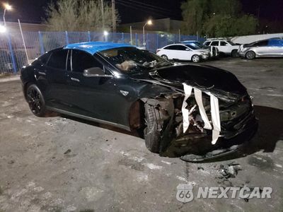Czwarte zdjęcie samochodu z boku: 2012 TESLA MODEL S VIN:5YJSA1DP8CFP02429 - miniatura