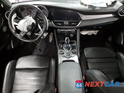 Zdjęcie 8 z 12 samochodu: 2020 ALFA ROMEO GIULIA TI VIN:ZARFANBN4L7626746 - miniatura