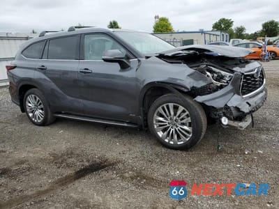 Czwarte zdjęcie samochodu z boku: 2024 TOYOTA HIGHLANDER HYBRID LIMITED HYBRID LIMITED VIN:5TDEBRCH4RS617482 - miniatura