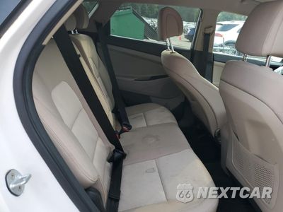 Zdjęcie 11 z 14 samochodu: 2017 HYUNDAI TUCSON SE VIN:KM8J23A48HU308194 - miniatura