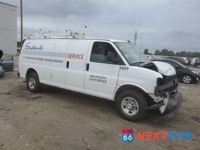 Czwarte zdjęcie samochodu z boku: 2023 CHEVROLET EXPRESS G3500 VIN:1GCZGHFP1P1120660 - miniatura