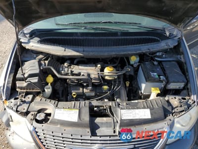 Zdjęcie 11 z 12 samochodu: 2004 CHRYSLER TOWN & COUNTRY TOURING VIN:2C4GP54LX4R552709 - miniatura