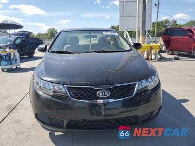 Piąte zdjęcie samochodu w środku: 2012 KIA FORTE EX VIN:KNAFU4A28C5608116 - miniatura