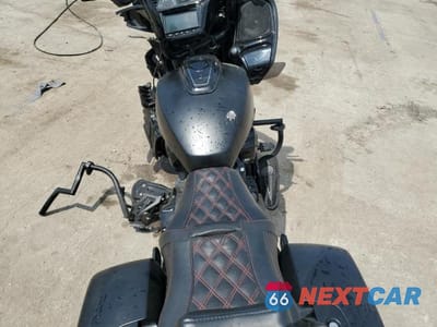 Zdjęcie 6 z 8 samochodu: 2022 INDIAN MOTORCYCLE CO. CHALLENGER DARK HORSE VIN:56KLCCRR4N3410646 - miniatura
