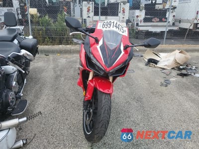 Drugie zdjęcie samochodu z przodu: 2023 HONDA CBR500 RA VIN:MLHPC6259P5400683 - miniatura