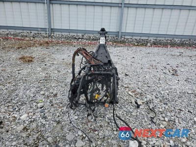 Drugie zdjęcie samochodu z przodu: 2010 HARLEY-DAVIDSON FLHX VIN:1HD1KB414AB657451 - miniatura