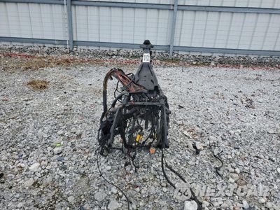 Drugie zdjęcie samochodu z przodu: 2010 HARLEY-DAVIDSON FLHX VIN:1HD1KB414AB657451 - miniatura