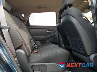 Zdjęcie 11 z 14 samochodu: 2017 KIA RONDO VIN:KNAHT8A38H7180216 - miniatura