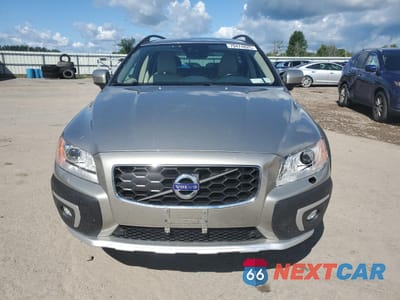 Piąte zdjęcie samochodu w środku: 2016 VOLVO XC70 T5 PLATINUM VIN:YV4612NM3G1258416 - miniatura