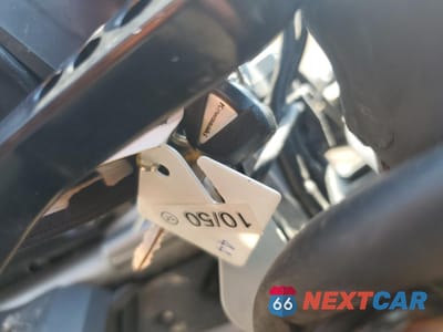 Zdjęcie 8 z 11 samochodu: 2012 KAWASAKI EX650 EC VIN:JKAEXEE10CDA06102 - miniatura