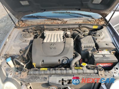 Zdjęcie 11 z 12 samochodu: 2005 HYUNDAI SONATA GLS VIN:KMHWF35H35A114726 - miniatura