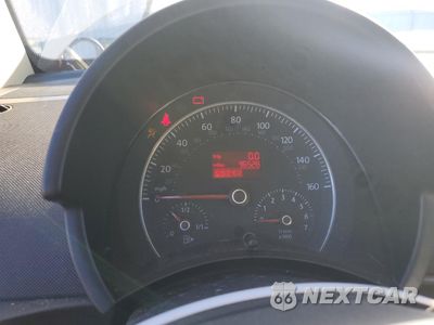 Zdjęcie 9 z 12 samochodu: 2006 VOLKSWAGEN NEW BEETLE CONVERTIBLE OPTION PACKAGE 2 VIN:3VWSG31Y36M314156 - miniatura