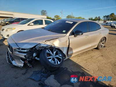 2024 VOLVO S60 PLUS 7JRL12FL4RG309080 - główne zdjęcie licytacji z USA - miniatura