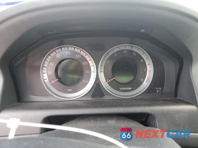 Zdjęcie 9 z 13 samochodu: 2012 VOLVO XC60 3.2 VIN:YV4952DL5C2318971 - miniatura