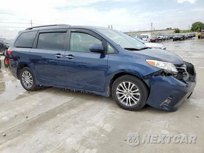 Czwarte zdjęcie samochodu z boku: 2020 TOYOTA SIENNA XLE VIN:5TDYZ3DCXLS038464 - miniatura