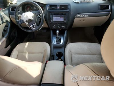 Zdjęcie 8 z 14 samochodu: 2014 VOLKSWAGEN JETTA TDI VIN:3VWLL7AJ3EM423709 - miniatura