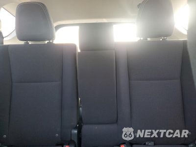 Zdjęcie 10 z 13 samochodu: 2017 TOYOTA RAV4 XLE VIN:JTMRFREV6HJ115643 - miniatura