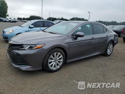 2018 TOYOTA CAMRY L 4T1B11HKXJU149782 - główne zdjęcie licytacji z USA - miniatura
