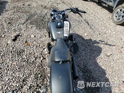 Zdjęcie 6 z 8 samochodu: 2010 HARLEY-DAVIDSON FLSTFB VIN:1HD1JN518AB035843 - miniatura