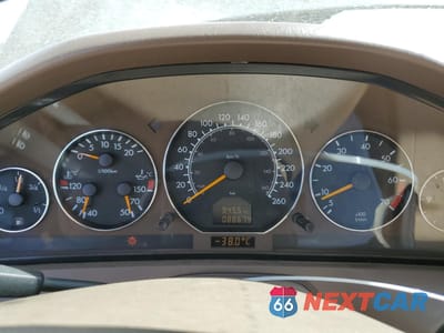 Zdjęcie 9 z 13 samochodu: 2001 MERCEDES-BENZ SL 500 VIN:WDBFA68F31F198587 - miniatura