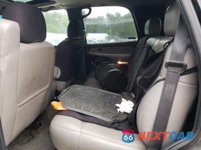 Zdjęcie 11 z 13 samochodu: 2001 CHEVROLET TAHOE K1500 VIN:1GNEK13T41J106837 - miniatura