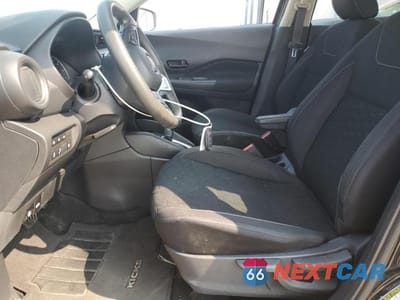 Zdjęcie 7 z 13 samochodu: 2021 NISSAN KICKS S VIN:3N1CP5BV5ML519748 - miniatura