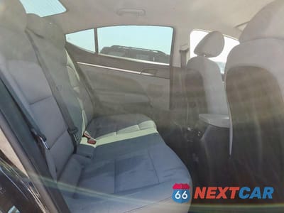 Zdjęcie 10 z 13 samochodu: 2017 HYUNDAI ELANTRA SE VIN:5NPD84LF5HH083635 - miniatura