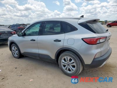 Drugie zdjęcie samochodu z przodu: 2020 FORD ESCAPE S VIN:1FMCU0F60LUC09051 - miniatura