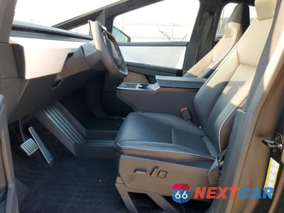 Zdjęcie 7 z 15 samochodu: 2024 TESLA CYBERTRUCK VIN:7G2CEHED9RA003657 - miniatura